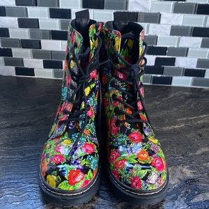 Brand New Betsy Johnson Boots, size 7